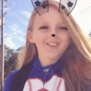 Meet your Posher, Cassandra